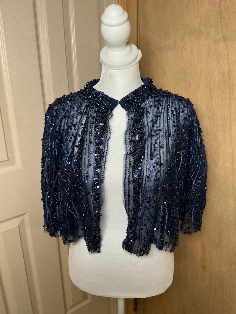 Mac Duggal Embellished Beaded Shawl Shrug Cape Jacket Evening Wear Sz 8